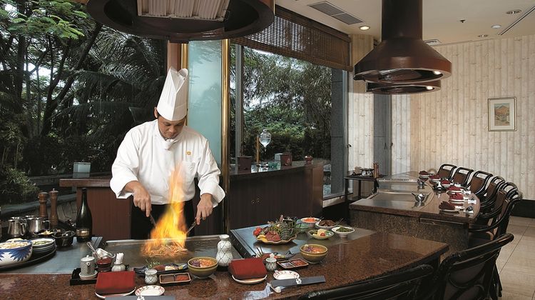 Shangri-La Hotel Surabaya Restaurant