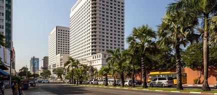Sule Shangri-La, Yangon Exterior