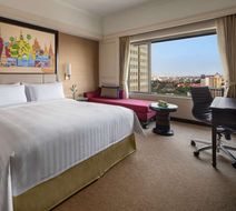 Sule Shangri-La, Yangon Room