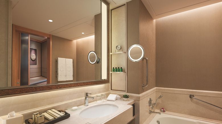 <b>Shangri-La Ulaanbaatar Room</b>. Images powered by <a href="https://iceportal.shijigroup.com/" title="IcePortal" target="_blank">IcePortal</a>.