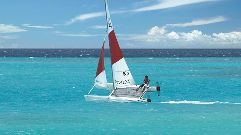 <b>Shangri-La's Villingili Resort and Spa Beach</b>. Images powered by <a href="https://iceportal.shijigroup.com/" title="IcePortal" target="_blank">IcePortal</a>.