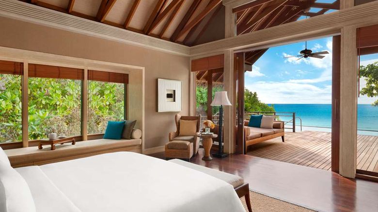 <b>Shangri-La's Villingili Resort and Spa Room</b>. Images powered by <a href="https://iceportal.shijigroup.com/" title="IcePortal" target="_blank">IcePortal</a>.