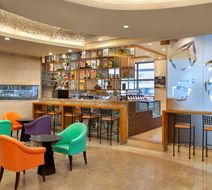 Hotel Jen Male Lobby