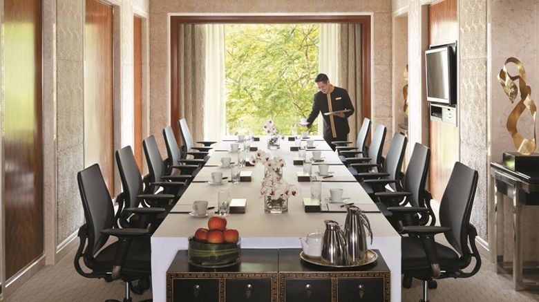 <b>Shangri-La Hotel Kuala Lumpur Meeting</b>. Images powered by <a href="https://iceportal.shijigroup.com/" title="IcePortal" target="_blank">IcePortal</a>.