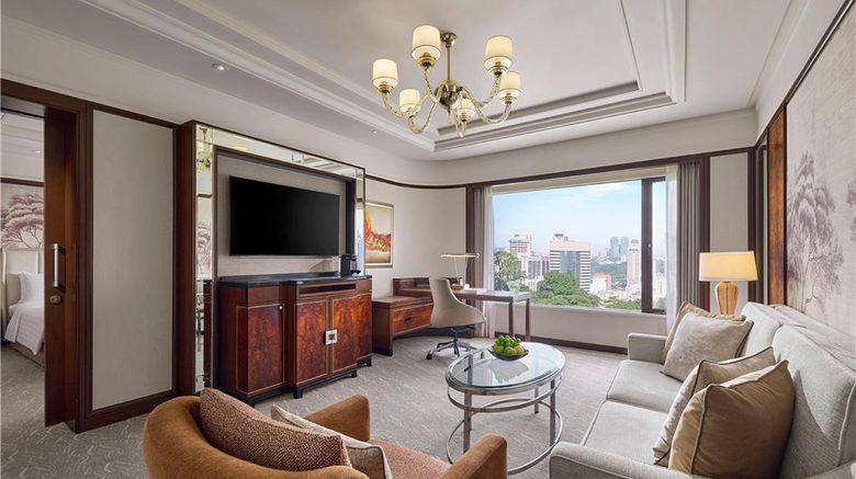<b>Shangri-La Hotel Kuala Lumpur Suite</b>. Images powered by <a href="https://iceportal.shijigroup.com/" title="IcePortal" target="_blank">IcePortal</a>.