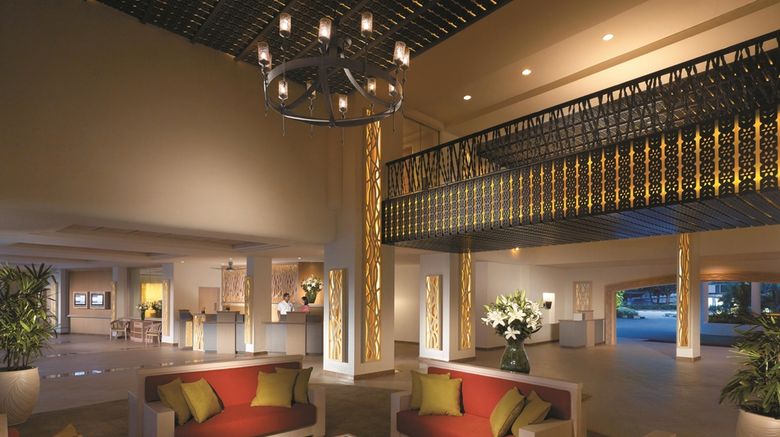 <b>Golden Sands Resort by Shangri-La Lobby</b>. Images powered by <a href="https://iceportal.shijigroup.com/" title="IcePortal" target="_blank">IcePortal</a>.