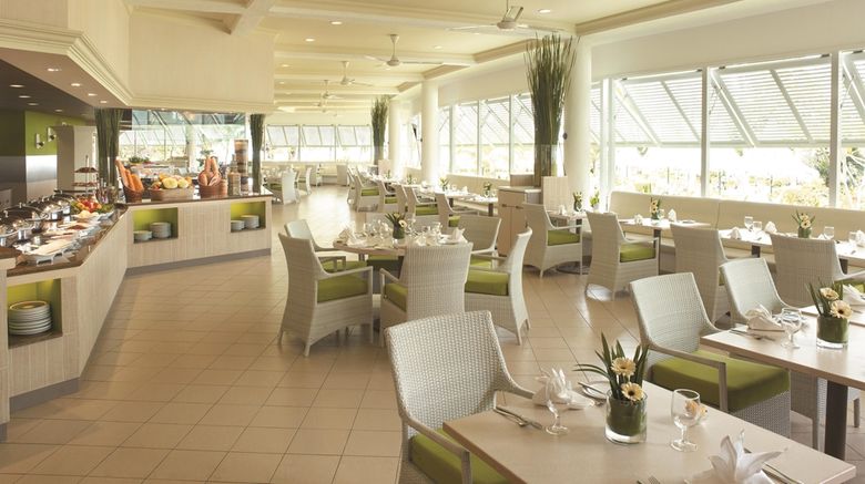 <b>Golden Sands Resort by Shangri-La Restaurant</b>. Images powered by <a href="https://iceportal.shijigroup.com/" title="IcePortal" target="_blank">IcePortal</a>.