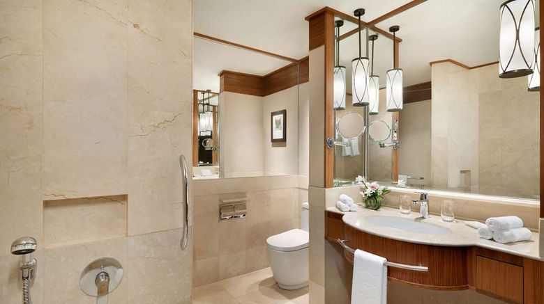 <b>Shangri-La Rasa Sayang Resort & Spa Room</b>. Images powered by <a href="https://iceportal.shijigroup.com/" title="IcePortal" target="_blank">IcePortal</a>.