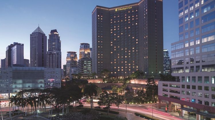 Makati Shangri-La Hotel Exterior