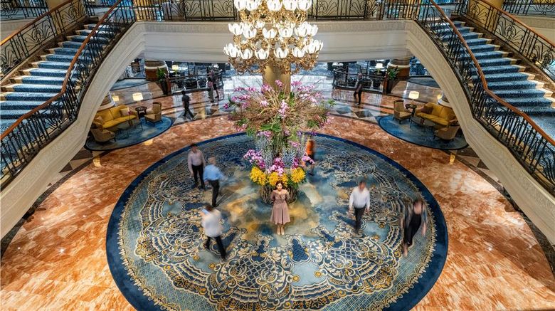 <b>Makati Shangri-La Hotel Lobby</b>. Images powered by <a href="https://iceportal.shijigroup.com/" title="IcePortal" target="_blank">IcePortal</a>.