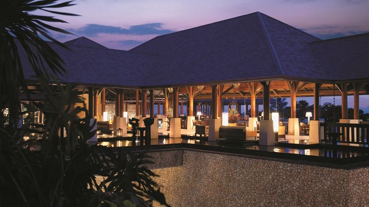 Shangri-La Boracay Resort & Spa Lobby