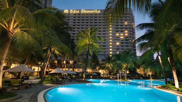 Edsa Shangri-La, Manila Exterior