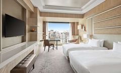 Shangri-La at the Fort, Manila