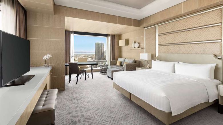 <b>Shangri-La at the Fort, Manila Room</b>. Images powered by <a href="https://iceportal.shijigroup.com/" title="IcePortal" target="_blank">IcePortal</a>.