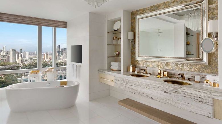 <b>Shangri-La at the Fort, Manila Suite</b>. Images powered by <a href="https://iceportal.shijigroup.com/" title="IcePortal" target="_blank">IcePortal</a>.