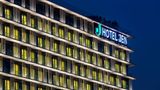 JEN Singapore Orchardgateway Exterior