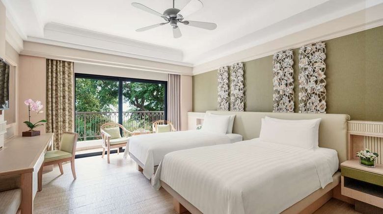 <b>Shangri-La Rasa Sentosa, Singapore Room</b>. Images powered by <a href="https://iceportal.shijigroup.com/" title="IcePortal" target="_blank">IcePortal</a>.