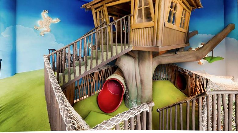 <b>Shangri-La Rasa Sentosa, Singapore Recreation</b>. Images powered by <a href="https://iceportal.shijigroup.com/" title="IcePortal" target="_blank">IcePortal</a>.
