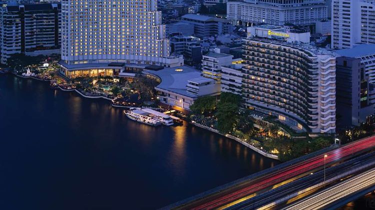 Shangri-La Hotel Bangkok Exterior