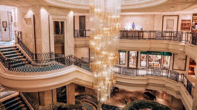 <b>Shangri-La Bosphorus, Istanbul Lobby</b>. Images powered by <a href="https://iceportal.shijigroup.com/" title="IcePortal" target="_blank">IcePortal</a>.