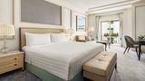 <b>Shangri-La Bosphorus, Istanbul Room</b>. Images powered by <a href="https://iceportal.shijigroup.com/" title="IcePortal" target="_blank">IcePortal</a>.