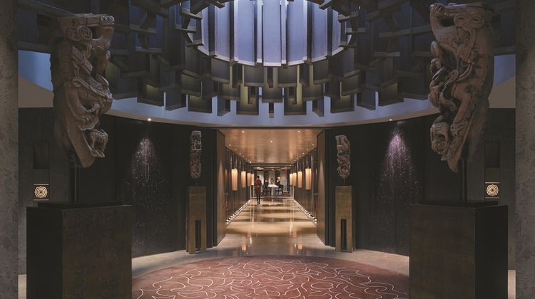 Shangri-La's Far Eastern Plaza Hotel Restaurant