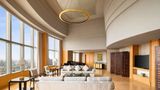 Shangri-La's Far Eastern Plaza Hotel Suite