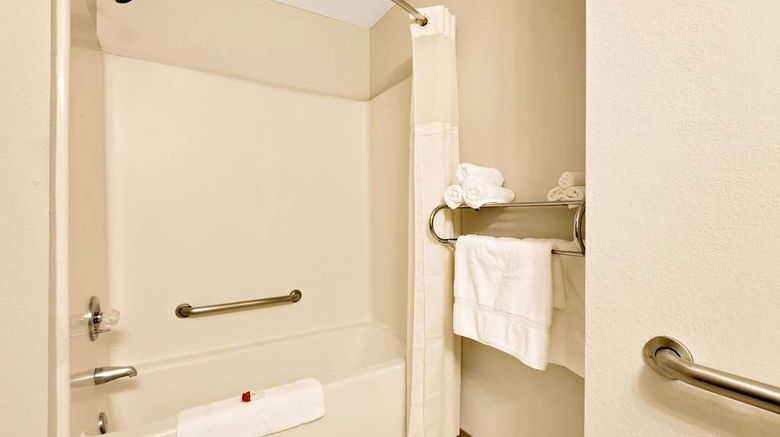 <b>Baymont Inn & Suites Lawrenceburg Room</b>. Images powered by <a href="https://iceportal.shijigroup.com/" title="IcePortal" target="_blank">IcePortal</a>.