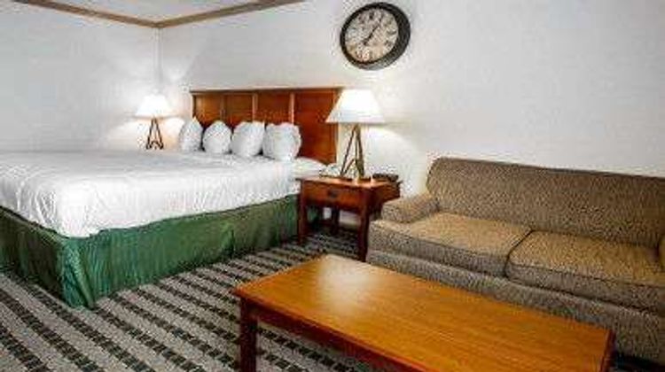 Ramada Birmingham Airport Hotel Room