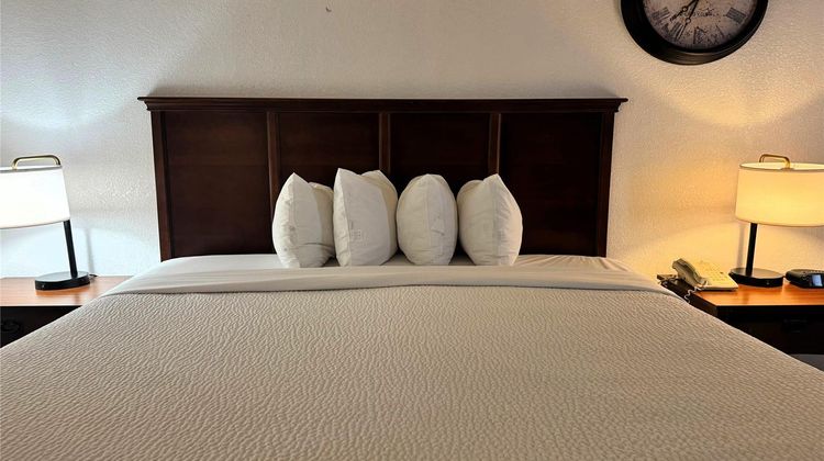 Ramada Birmingham Airport Hotel Room