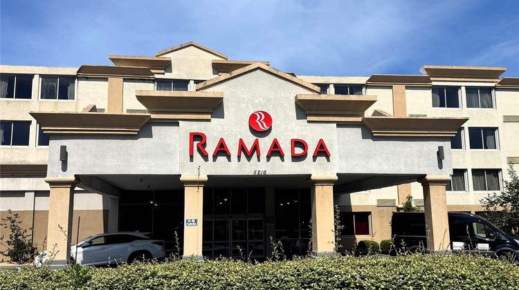 Ramada Birmingham Airport Hotel Exterior