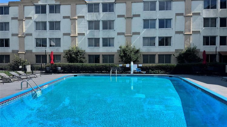 Ramada Birmingham Airport Hotel Pool
