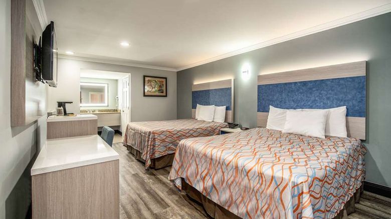 <b>Travelodge Inn & Suites Bell Room</b>. Images powered by <a href="https://iceportal.shijigroup.com/" title="IcePortal" target="_blank">IcePortal</a>.