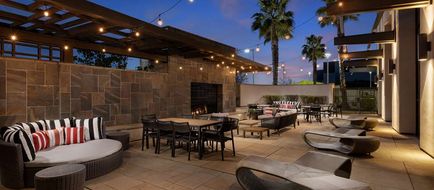 Hampton Inn & Suites Napa Exterior