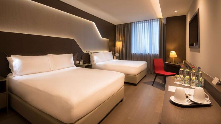 DoubleTree by Hilton Yerevan City Centre Room