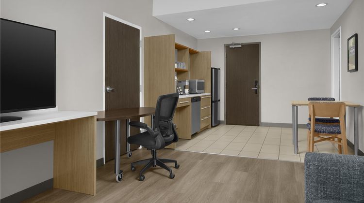Home2 Suites by Hilton Hattiesburg Room
