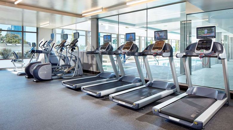 <b>Homewood Suites Hilton Downtown/Bayside Health</b>. Images powered by <a href="https://iceportal.shijigroup.com/" title="IcePortal" target="_blank">IcePortal</a>.