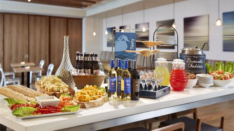 Homewood Suites Hilton Downtown/Bayside Restaurant