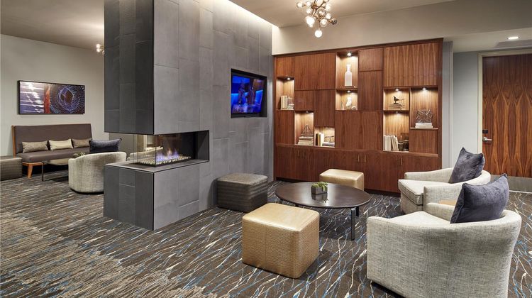 Homewood Suites Hilton Downtown/Bayside Lobby