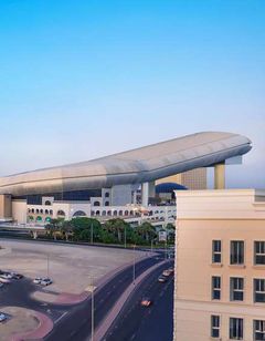 Hilton Garden Inn Dubai, Mall Avenue