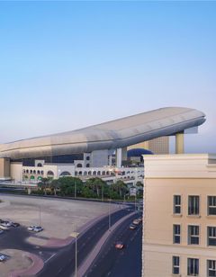 Hilton Garden Inn Dubai, Mall Avenue