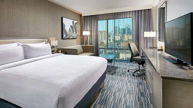 <b>Hilton Garden Inn Downtown/Bayside Room</b>. Images powered by <a href="https://iceportal.shijigroup.com/" title="IcePortal" target="_blank">IcePortal</a>.