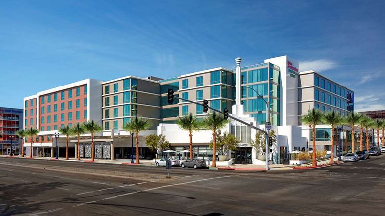 <b>Hilton Garden Inn Downtown/Bayside Exterior</b>. Images powered by <a href="https://iceportal.shijigroup.com/" title="IcePortal" target="_blank">IcePortal</a>.