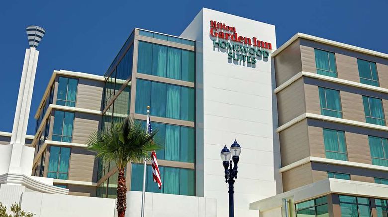 <b>Hilton Garden Inn Downtown/Bayside Exterior</b>. Images powered by <a href="https://iceportal.shijigroup.com/" title="IcePortal" target="_blank">IcePortal</a>.