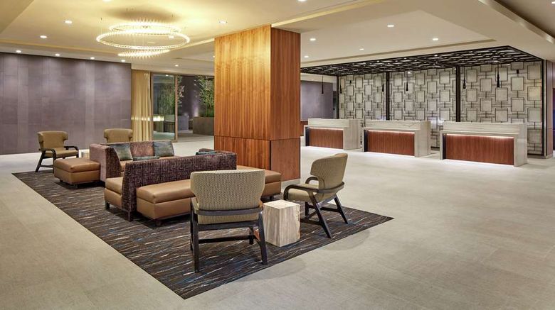 <b>Hilton Garden Inn Downtown/Bayside Lobby</b>. Images powered by <a href="https://iceportal.shijigroup.com/" title="IcePortal" target="_blank">IcePortal</a>.