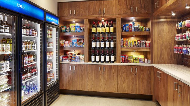 Hilton Garden Inn Downtown/Bayside Restaurant
