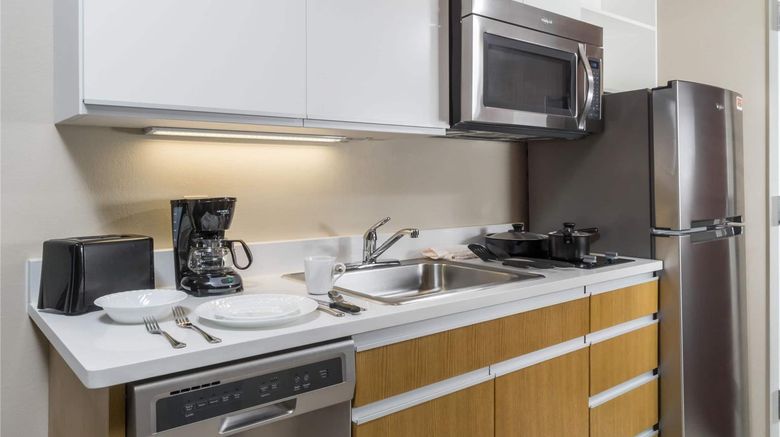 <b>Hawthorn Suites by Wyndham Triadelphia Suite</b>. Images powered by <a href="https://iceportal.shijigroup.com/" title="IcePortal" target="_blank">IcePortal</a>.