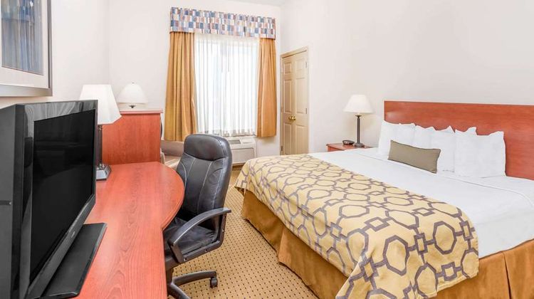 Baymont Inn & Suites Cartersville Room