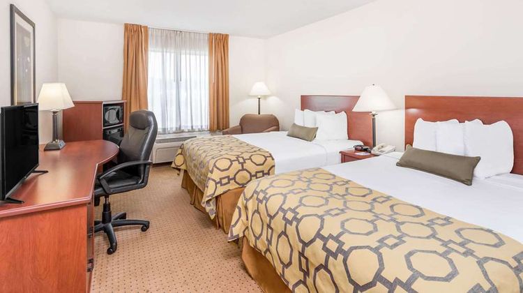 Baymont Inn & Suites Cartersville Room