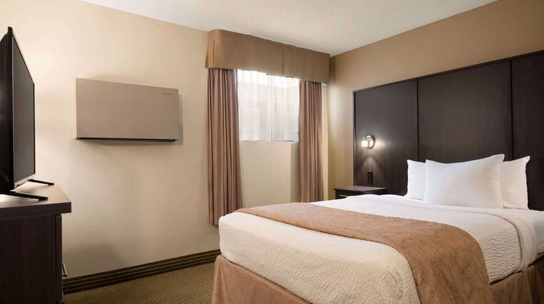 <b>Days Inn & Conference Centre Renfrew Room</b>. Images powered by <a href="https://iceportal.shijigroup.com/" title="IcePortal" target="_blank">IcePortal</a>.